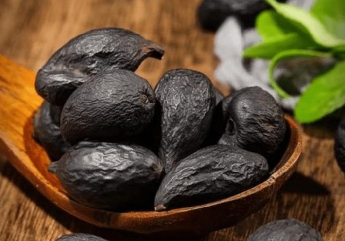 H&#xE9; l&#x1ED9; c&#xE2;y n&#x1EA5;m nh&#x1B0; qu&#x1EA3; tr&#x1EE9;ng &#x111;en, v&#xE0;i tri&#x1EC7;u 1 l&#x1EA1;ng nh&#x1B0;ng ng&#x1B0;&#x1EDD;i &#x111;&#xE0;o &#x111;&#x1B0;&#x1EE3;c kh&#xF4;ng b&#xE1;n 