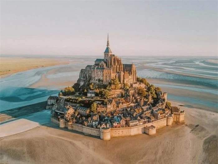 Tu viện Mont Saint-Michel, Pháp. (Ảnh: francetourisme)