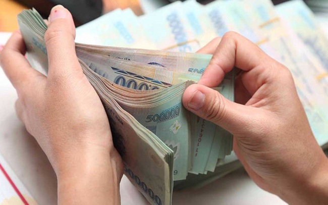 Lãi suất giảm, ngân hàng "thừa tiền", vì sao doanh nghiệp vẫn "ngại" vay?