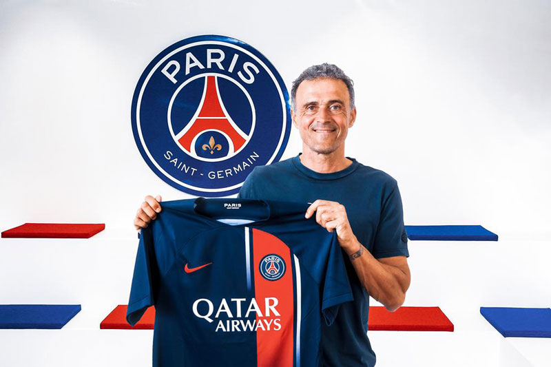HLV Enrique nói gì khi dẫn dắt PSG?
