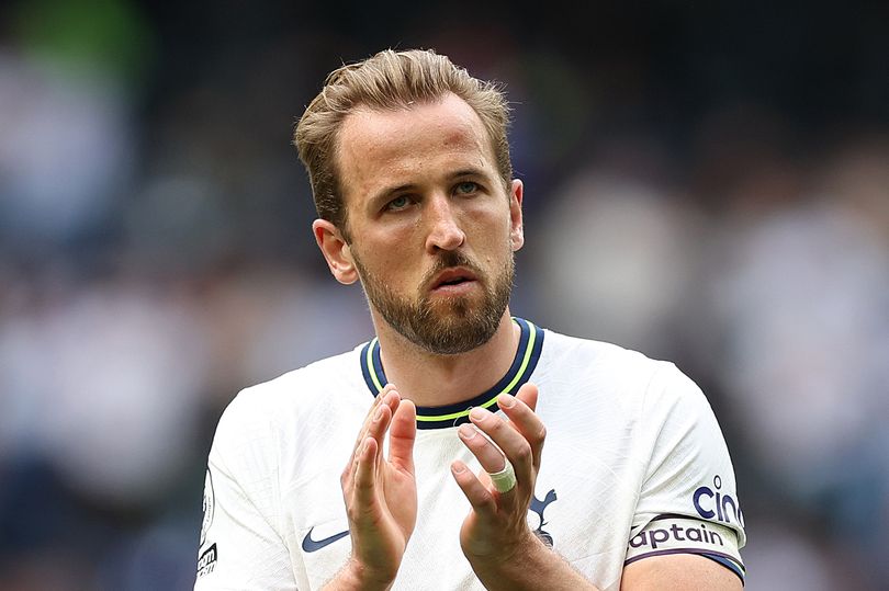 Tottenham sẵn sàng tăng lương để giữ chân Harry Kane