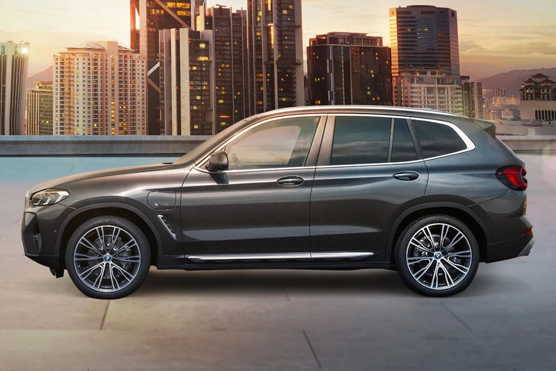 BMW X3.