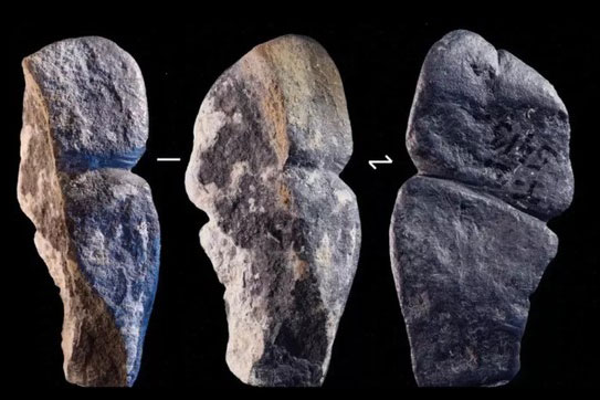 Lạ kỳ mặt dây chuyền hình dương vật 42.000 năm tuổi