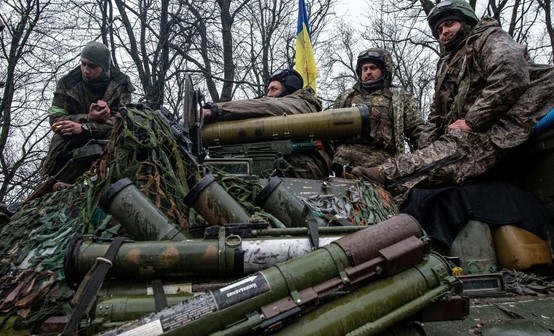 Nga tung lực lượng mạnh chặn đà phản công, tướng Ukraine nói hạ nhiều quân Nga