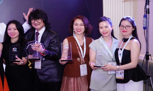 Các doanh nghiệp Việt Nam nhận giải thưởng.