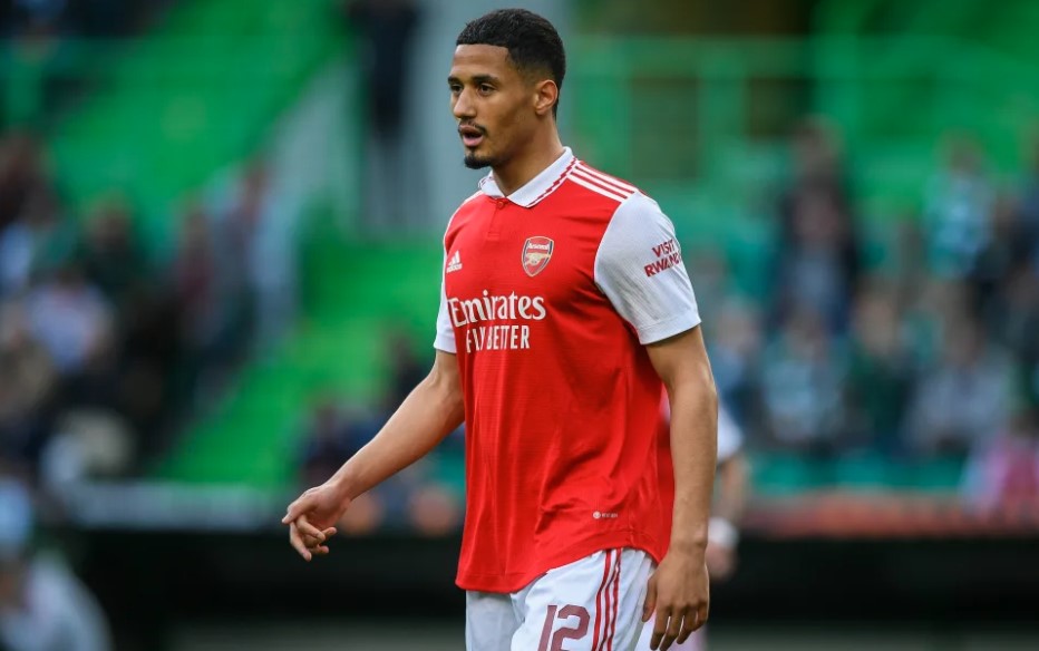 William Saliba gia hạn hợp đồng với Arsenal đến năm 2027