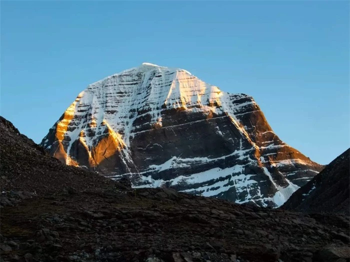 Bí ẩn về núi Kailash, nơi được coi là trung tâm của thế giới - Ảnh 3.