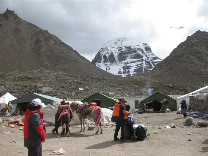 Bí ẩn về núi Kailash, nơi được coi là trung tâm của thế giới - Ảnh 5.