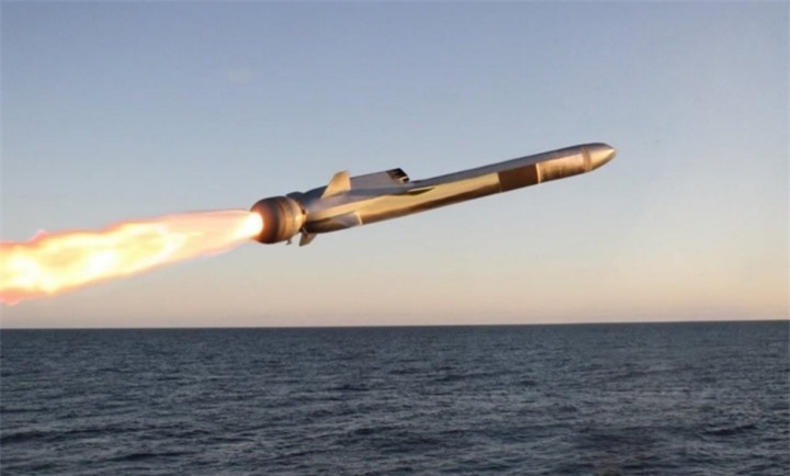 Tên lửa Naval Strike Missile (NSM).