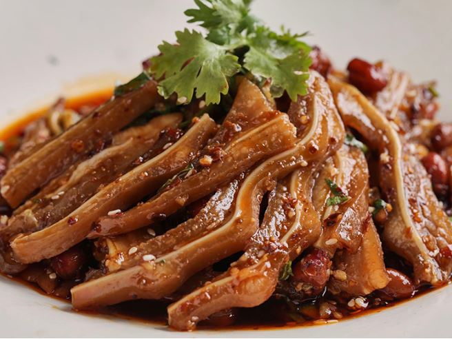 Món tai heo kho sẽ đậm đà và ngon hơn nếu được chế biến theo công thức này