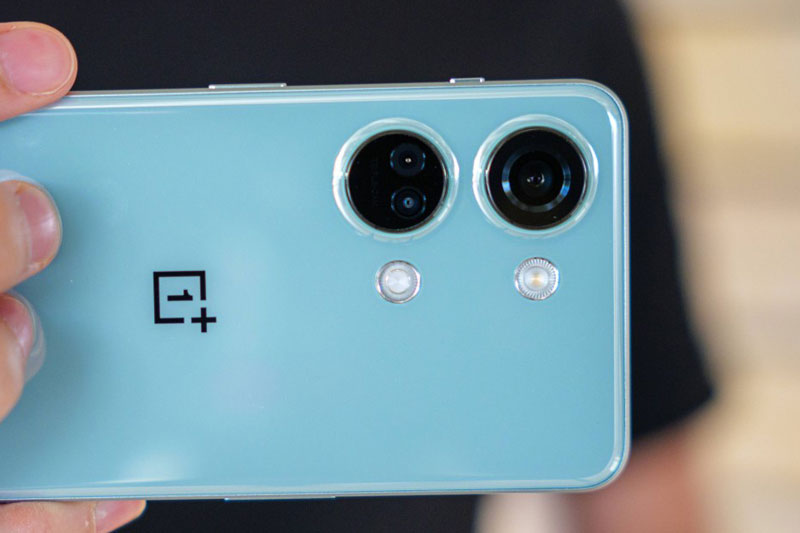 Smartphone chống nước, chip Dimensity 9000, RAM 16 GB, sạc 80W, giá ‘hạt dẻ’