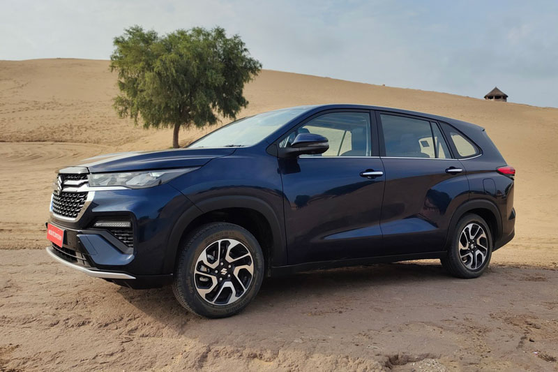 Suzuki ra mắt xe MPV hybrid giống hệt Toyota Innova, siêu tiết kiệm xăng, giá từ 701 triệu đồng