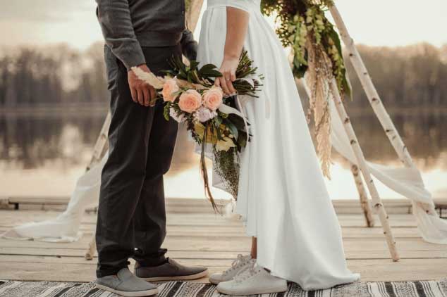 Yêu con trai nhà giàu, tôi bị gia đình người yêu khinh rẻ ra mặt