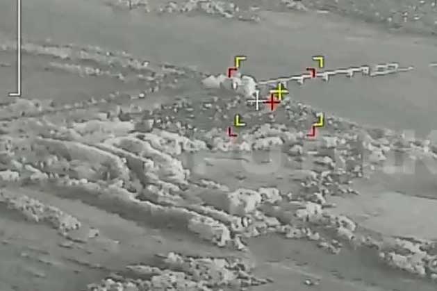 Khoảnh khắc tên lửa Iskander của Nga đánh trúng cây cầu ở Kherson