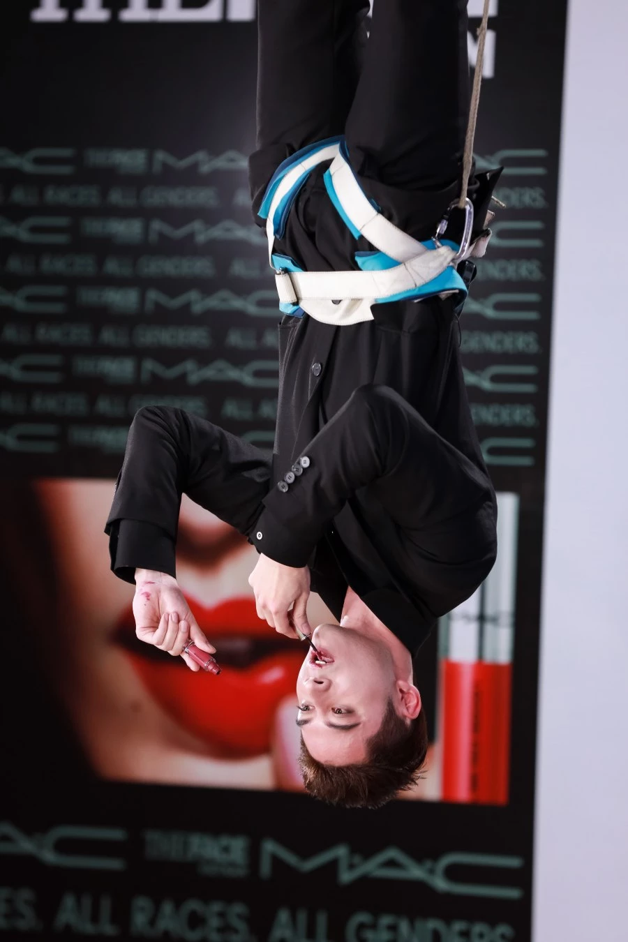 Tuấn Ngọc được nhận xét là toát lên thần thái của một ngôi sao Tuấn Ngọc được nhận xét là toát lên thần thái của một ngôi sao