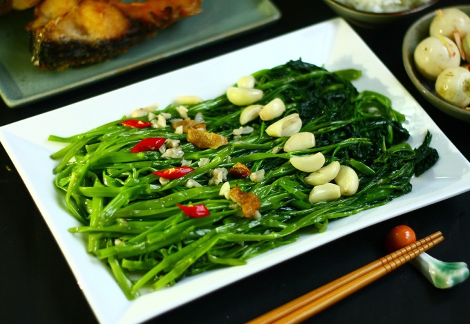 Loại rau nhiều canxi hơn sữa đang vào mùa cực tươi ngon đừng bỏ lỡ