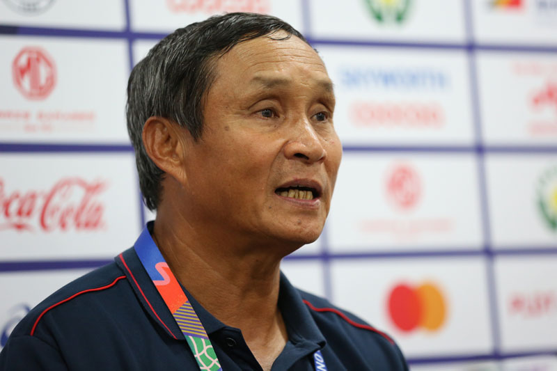 HLV Mai Đức Chung nói gì sau khi ĐT nữ Việt Nam thua New Zealand?