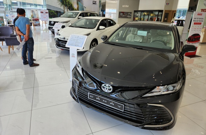 Khách Việt ‘tiếc’ vì mua xe sớm