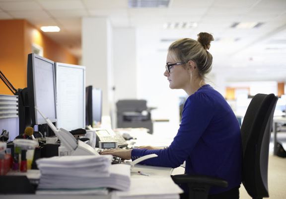 7 thói quen làm việc gây hại cho sức khỏe cực kỳ nghiêm trọng