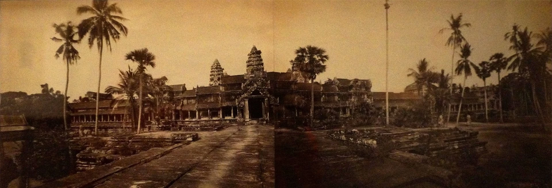 Angkor Wat năm 1870, do Émile Gsell chụp. Ảnh: Wikimedia