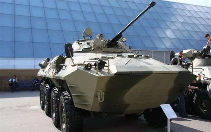 Xe bọc thép BTR-90 (hay còn gọi là GAZ-5923) do nhà máy chế tạo Arzamas (AMZ) - công ty con của GAZ phát triển từ đầu những năm 1990.