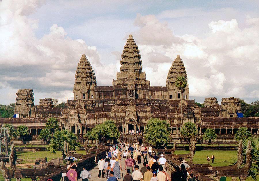 Vì sao Angkor Wat suy tàn?