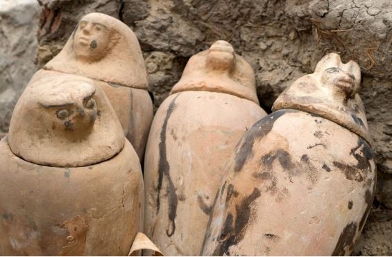 Bên trong hai “xưởng” ướp xác lớn nhất Ai Cập