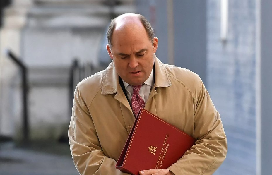 Bộ trưởng Quốc phòng Anh chỉ trích Ukraine