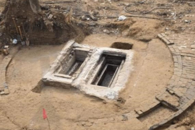 Khai quật mộ cổ, chuyên gia tìm thấy món đồ nhỏ xíu, ai ngờ giá hơn 3.200 tỷ 