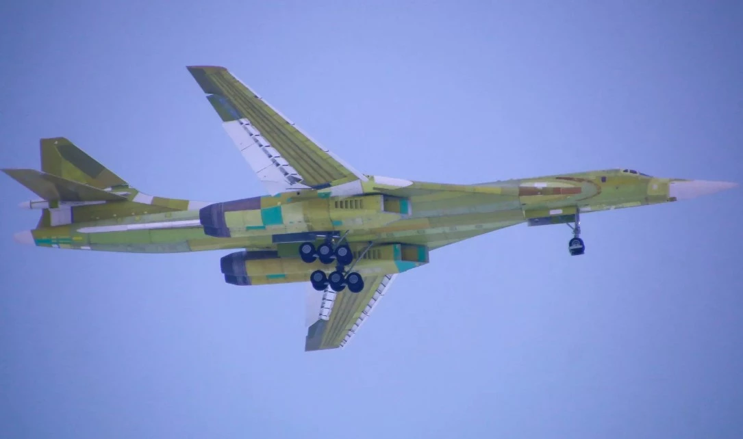 Máy bay ném bom Tu-160M.