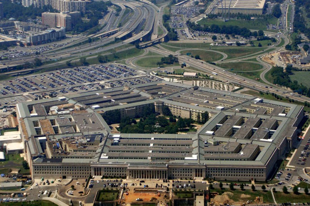 Lầu Năm Góc: Ukraine nhận bom chùm không chỉ từ Mỹ