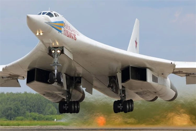 Oanh tạc cơ Tu-160M bắt đầu thử nghiệm cấp nhà nước ảnh 6