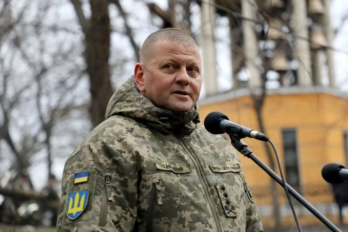 Ukraine quyết giành lại Crimea, cảnh báo có thể tập kích lãnh thổ Nga