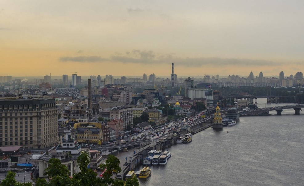 Cảnh báo không kích được ban bố trên khắp Ukraine