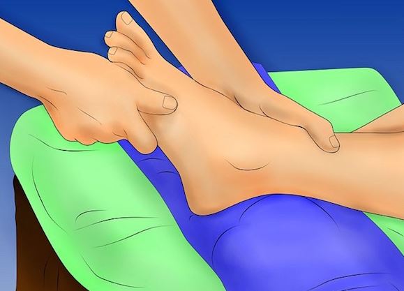 6 bước mát xa chân giúp giảm căng thẳng mệt mỏi tận gốc