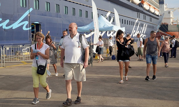 Đề xuất miễn thị thực du lịch cho tất cả 27 nước thành viên EU