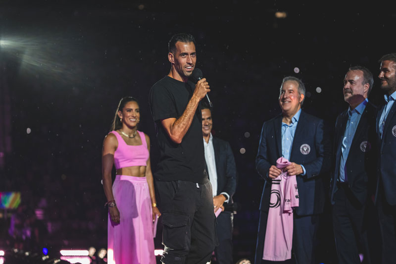 CHÍNH THỨC: Sergio Busquets đấu quân cho Inter Miami, tái ngộ cùng Messi