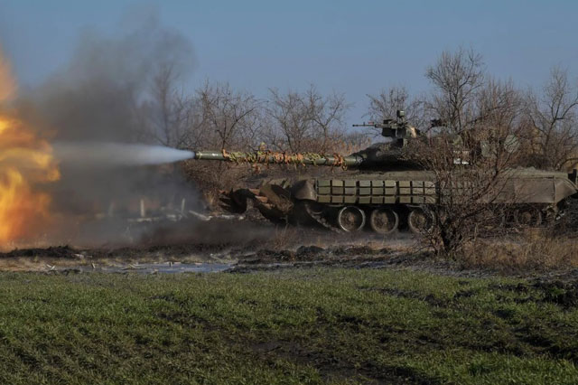 Anh nghiên cứu xe tăng Nga trong phòng thí nghiệm bí mật