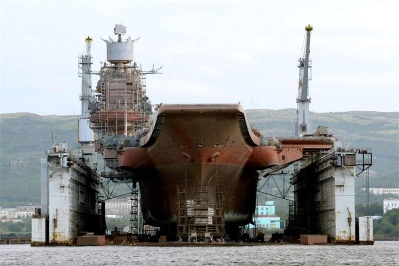 Tàu sân bay Đô đốc Kuznetsov của Hải quân Nga đã được sửa chữa tại xưởng đóng tàu số 35 trong hơn 6 năm qua, nó có thể hoạt động trở lại vào cuối năm 2024.