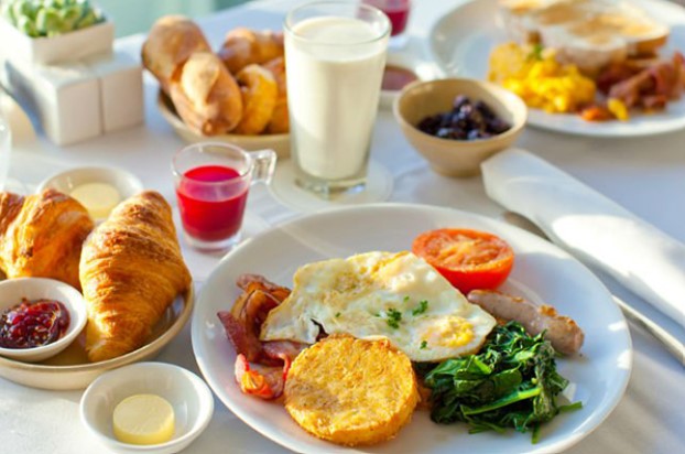 Những thực phẩm ăn vào buổi sáng có thể gây hại cho dạ dày, khiến gan và thận suy yếu.