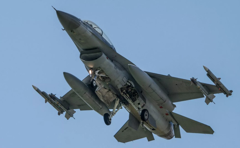 Máy bay chiến đấu F-16 ở Syria chỉnh điều hướng nhằm vào máy bay Nga