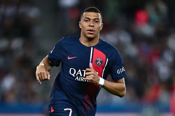 PSG dùng 1 tỷ euro để giữ chân Mbappe