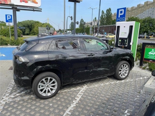 Suzuki hé lộ thời điểm ra mắt xe điện đầu tiên ảnh 3