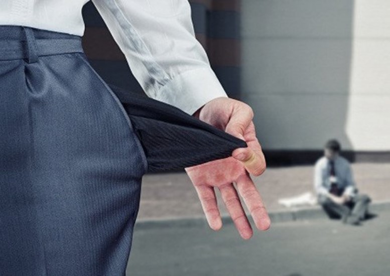 7 thói quen chi tiêu khiến tiền đội nón ra đi, nghèo triền miên khó 'đổi vận'