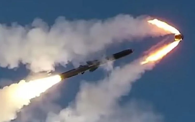 Một quả tên lửa dẫn đường chính xác của Nga. Ảnh: Khaleej Times.