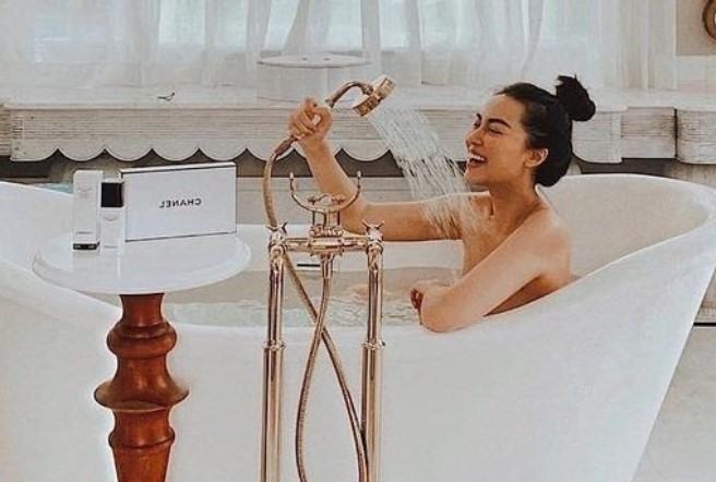 4 việc không nên làm khi tắm, thực hiện sai có thể gây đột quỵ