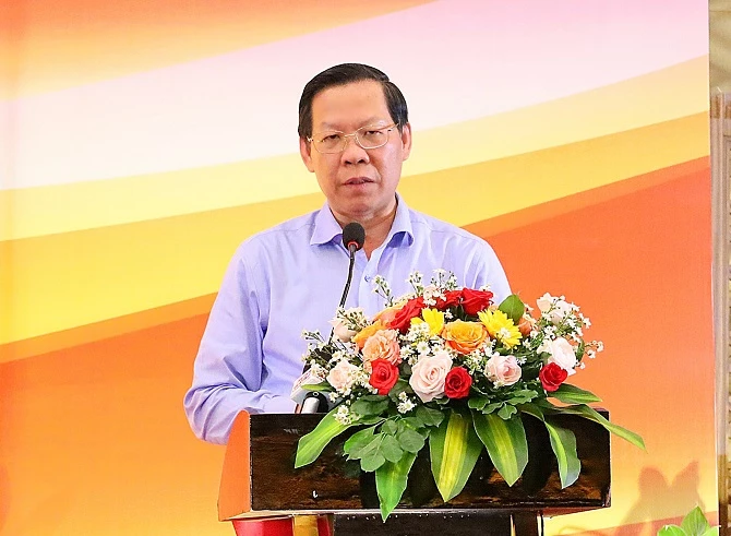 Ông Phan Văn Mãi - Chủ tịch UBND TP Hồ Chí Minh nhấn mạnh ý nghĩa tầm quan trọng của hợp tác kinh tế TP Hồ Chí Minh và ĐBSCL