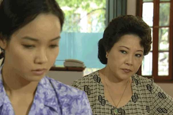 Gửi con cho ông bà nội chăm, mẹ đau thắt lòng khi một lần tình cờ về thăm 