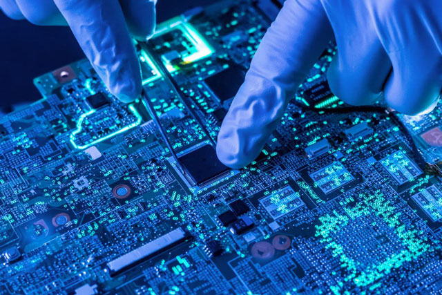 Đức chi 20 tỷ euro để sản xuất chất bán dẫn