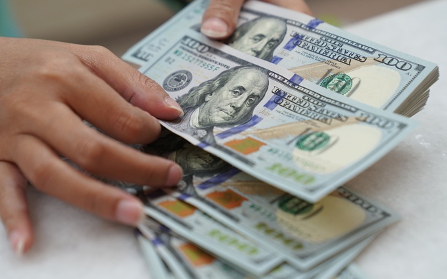 FED sắp tăng lãi suất nhằm kiểm soát lạm phát trở lại mục tiêu 2%